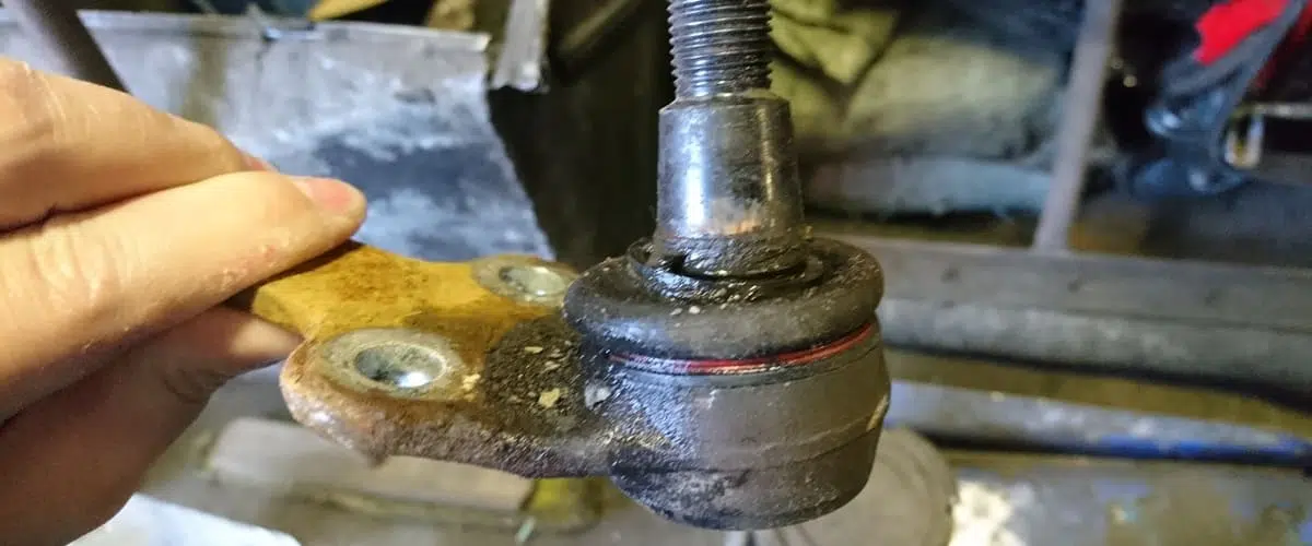 Замена шаровой опоры в Минске