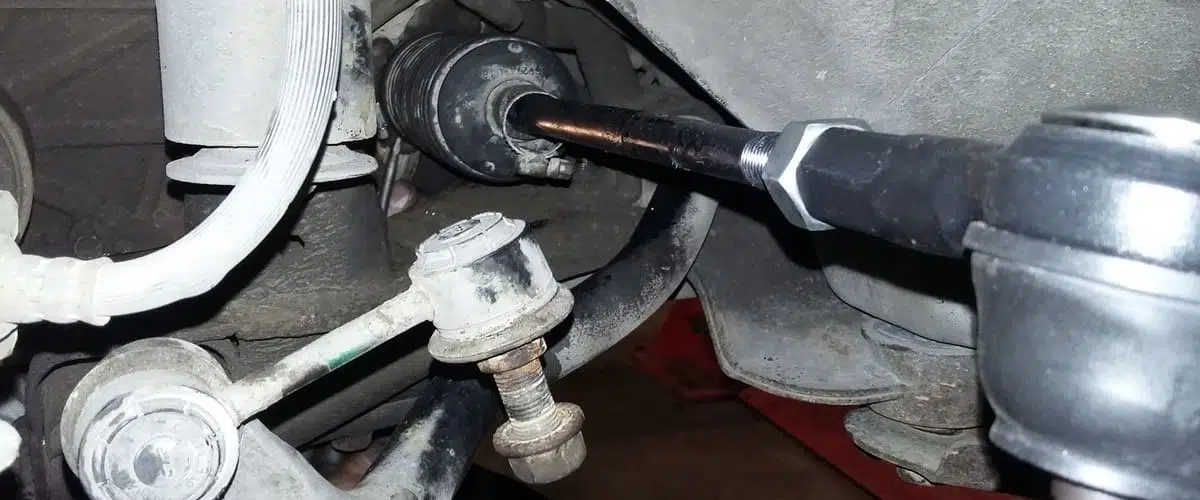 Замена рулевой тяги